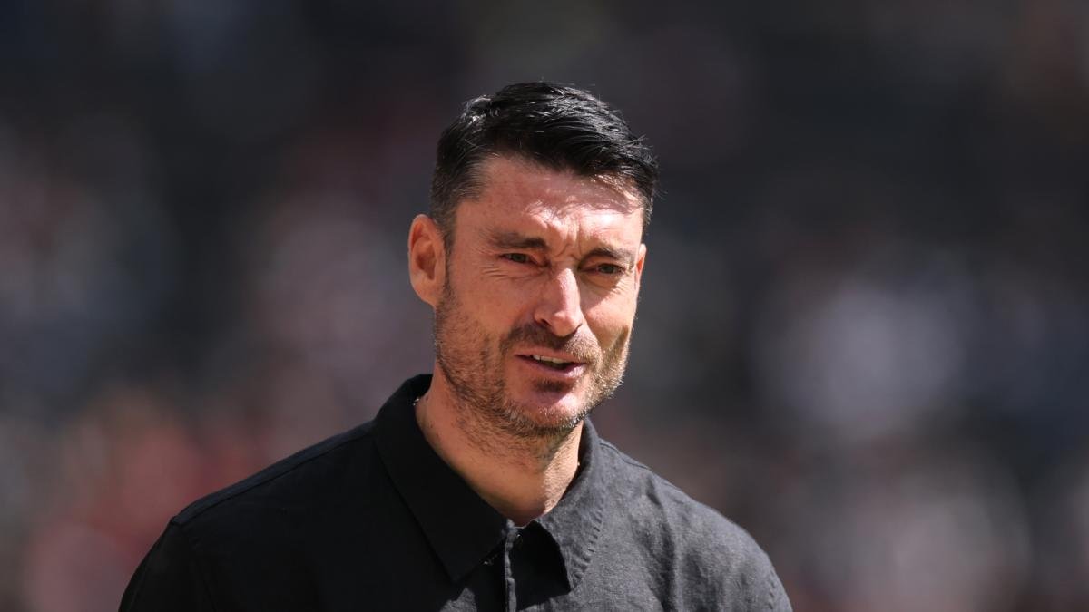 Albert Riera Signs with Estrella Roja, Marks New Chapter in Career