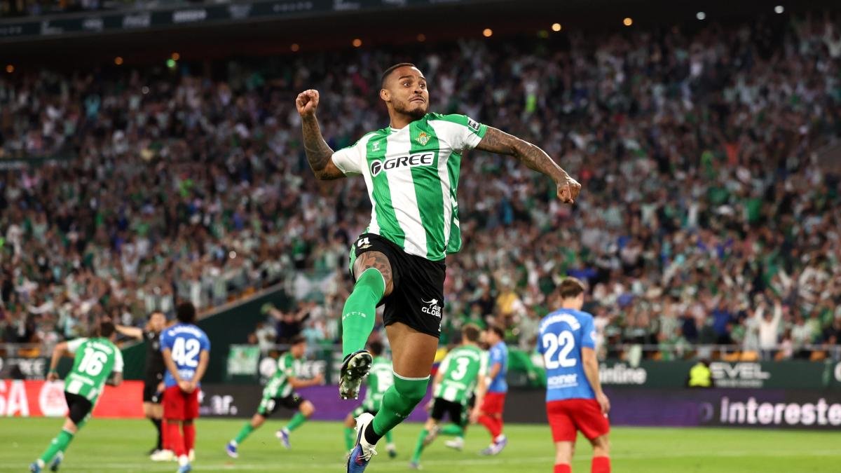 Natan of Betis Back on the Radar of Barcelona