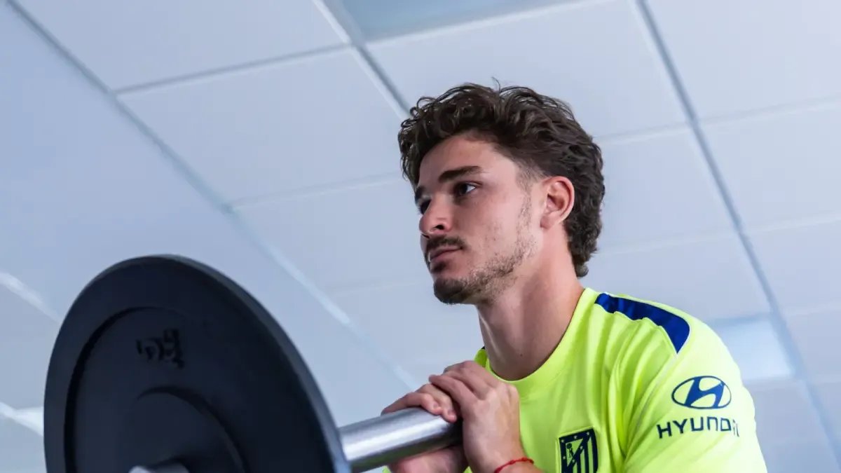 Julián Álvarez Explodes in Frustration and Warns Atlético of His Intentions