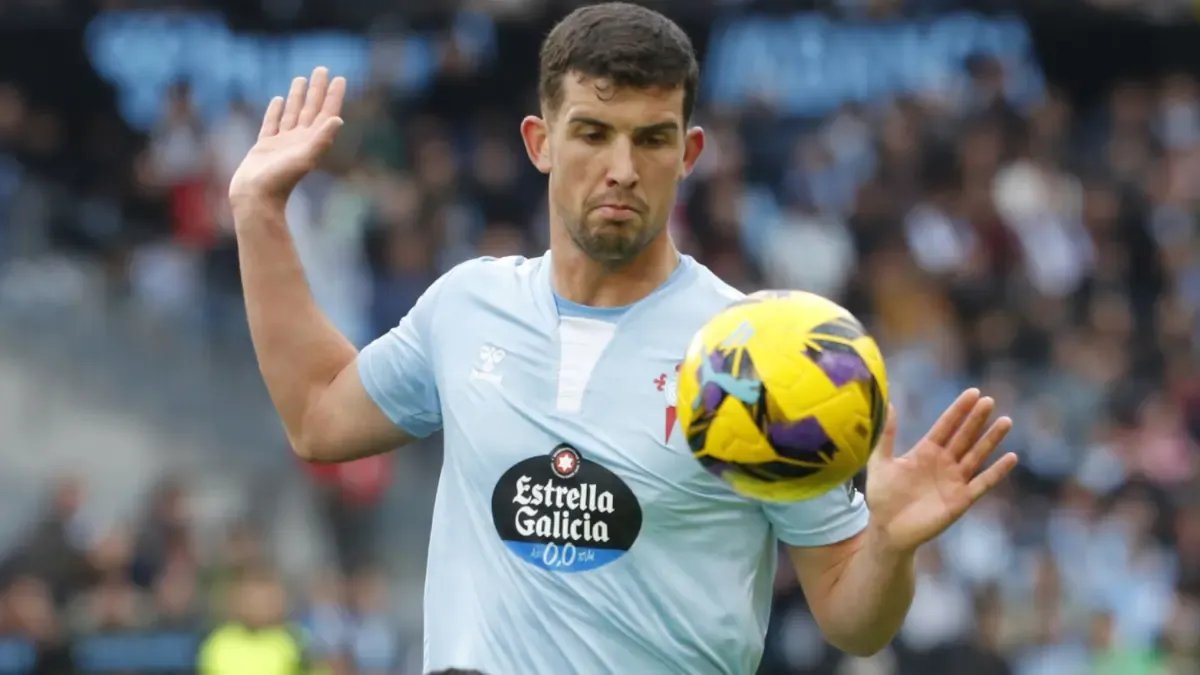 Celta’s Bold Move: Carlos Domínguez Loaned Out